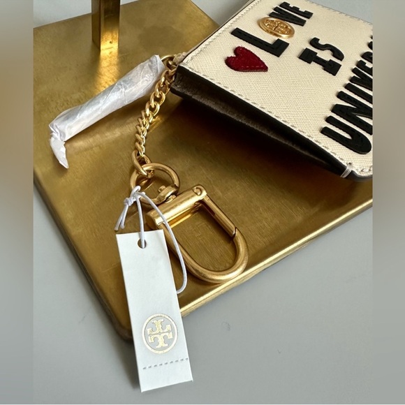 Tory Burch 🔥Rare🔥 ‘Love is Universal’ ❤️ Card Holder/Coin Pouch, NWT - Picture 5 of 8